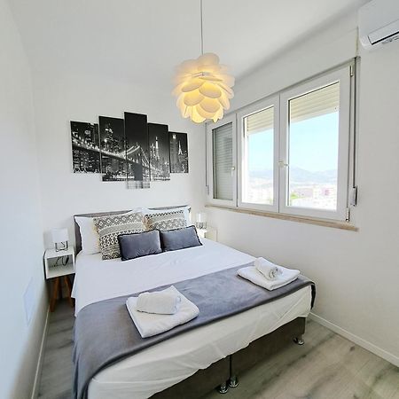 New! Top Apartment, Split View From Above מראה חיצוני תמונה