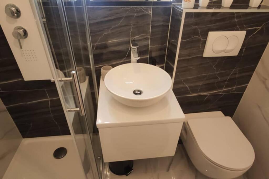 New! Top Apartment, Split View From Above מראה חיצוני תמונה