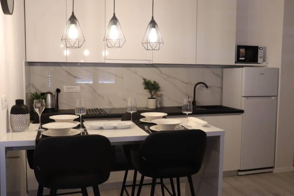 New! Top Apartment, Split View From Above מראה חיצוני תמונה