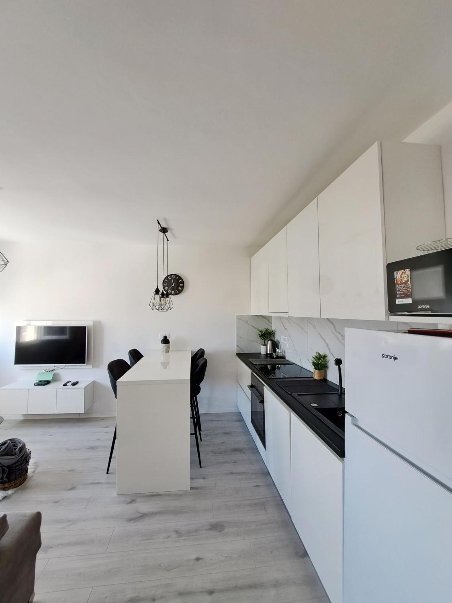 New! Top Apartment, Split View From Above מראה חיצוני תמונה